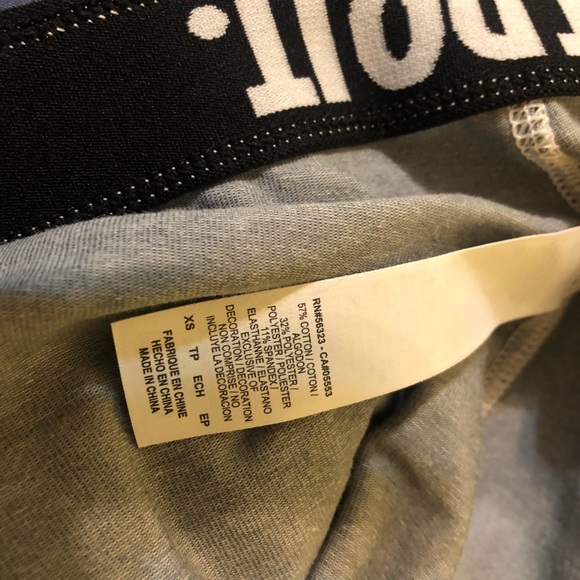 NWT Nike crops - Picture 3 of 3